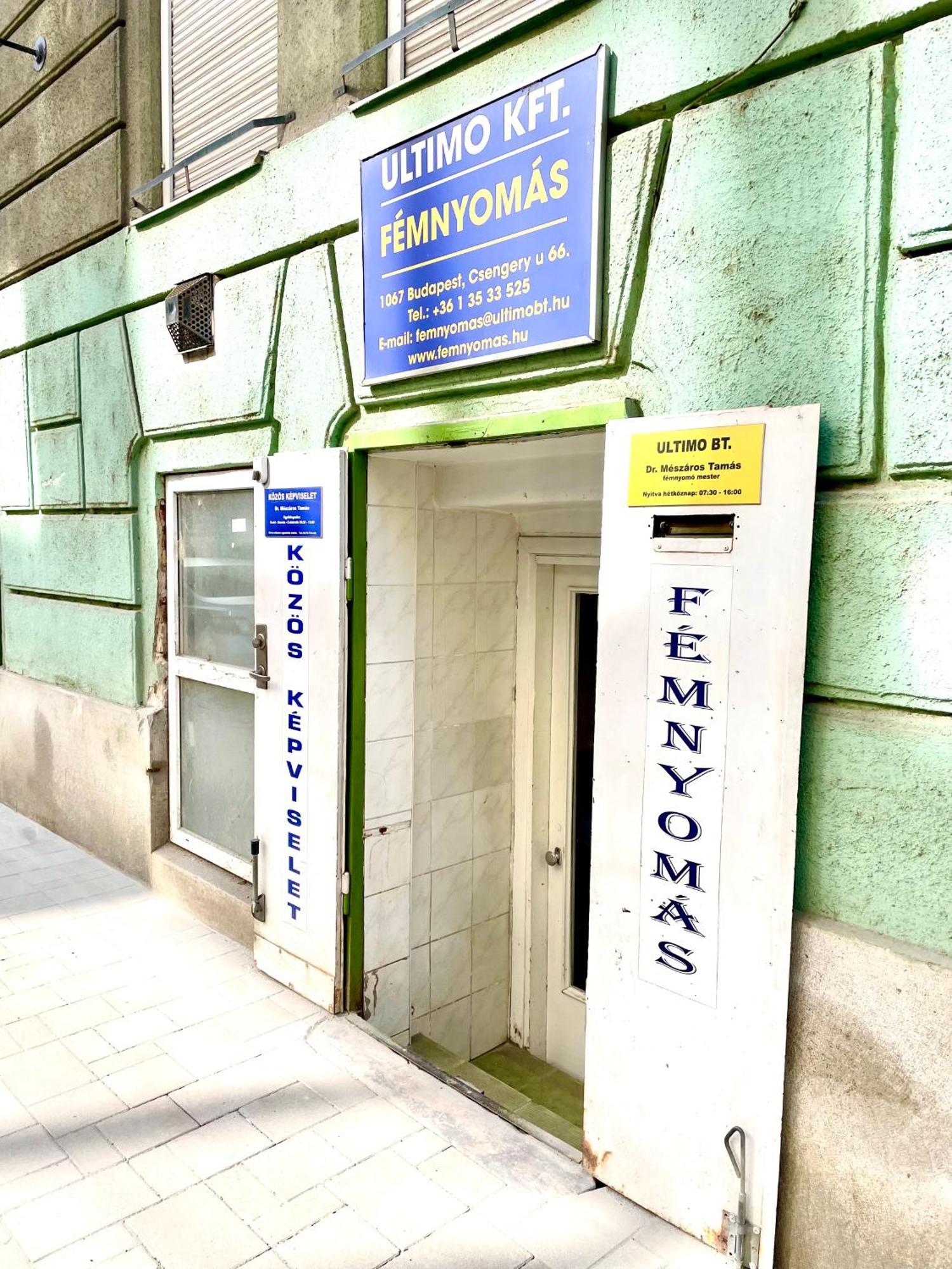 Small Cosy Apartment Near The Famous Westend City Center Budapest Eksteriør billede