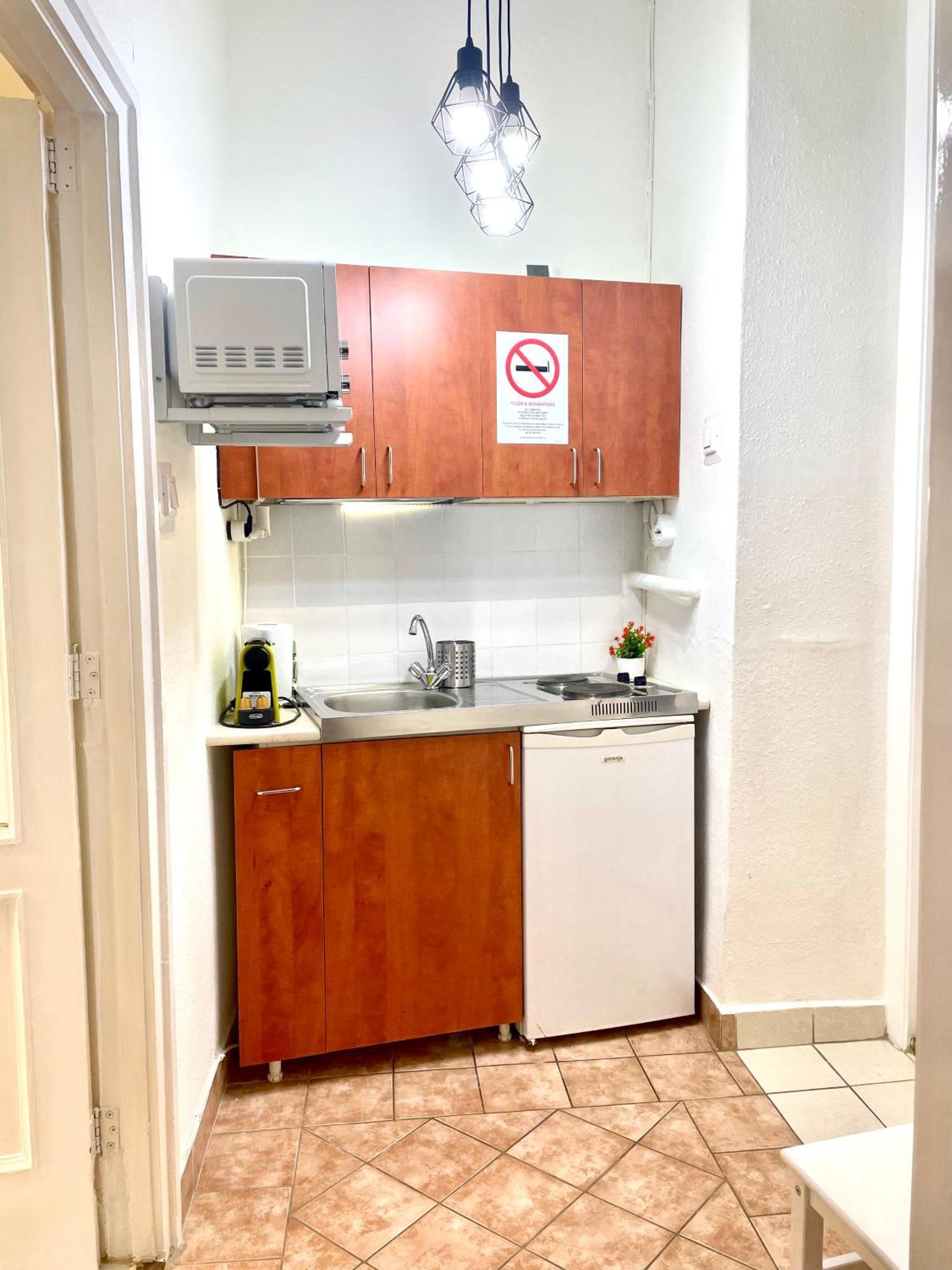Small Cosy Apartment Near The Famous Westend City Center Budapest Eksteriør billede